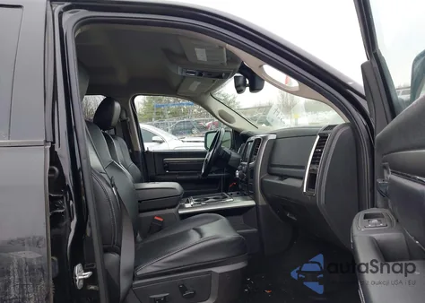 2015 Ram 1500 Sport z USA, uszkodzony, nr VIN 1C6RR7UT6FS506978